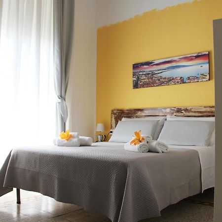 Le Guarattelle House Teresina Room Napoli Bagian luar foto